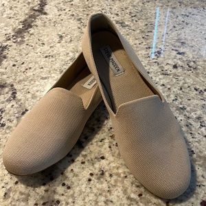 Steve Madden Tan Loafers